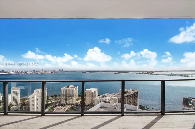 $2,448,000 | 1451 Brickell Avenue, Unit 3102, Miami, FL 33131