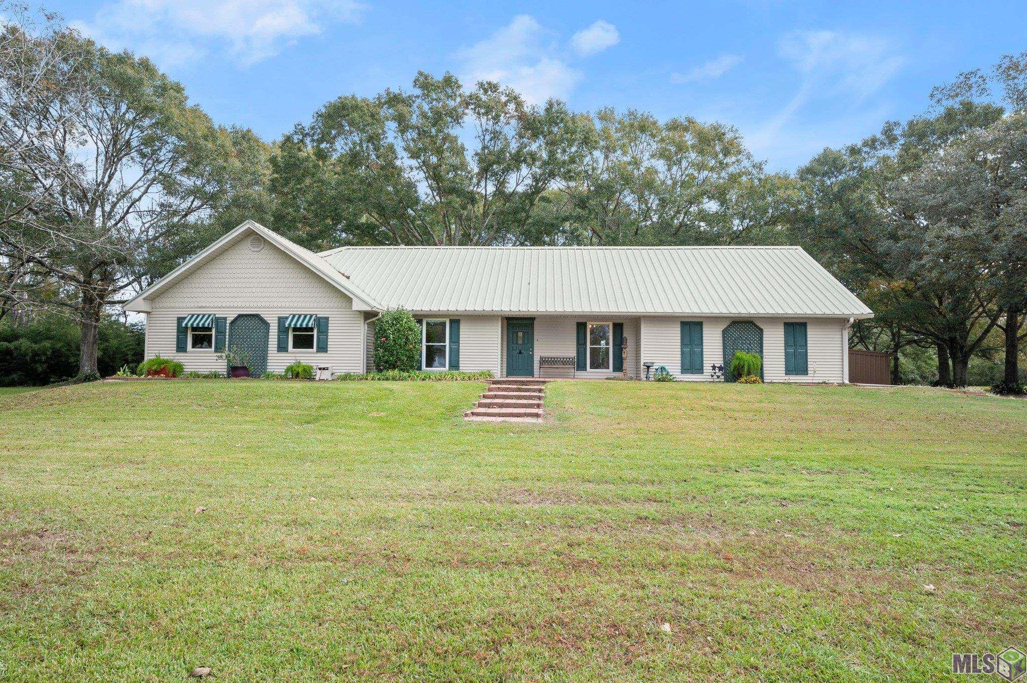 25960 Wax Road Denham Springs, LA 70726 - Photo 3 of 31 Gallery Image 3