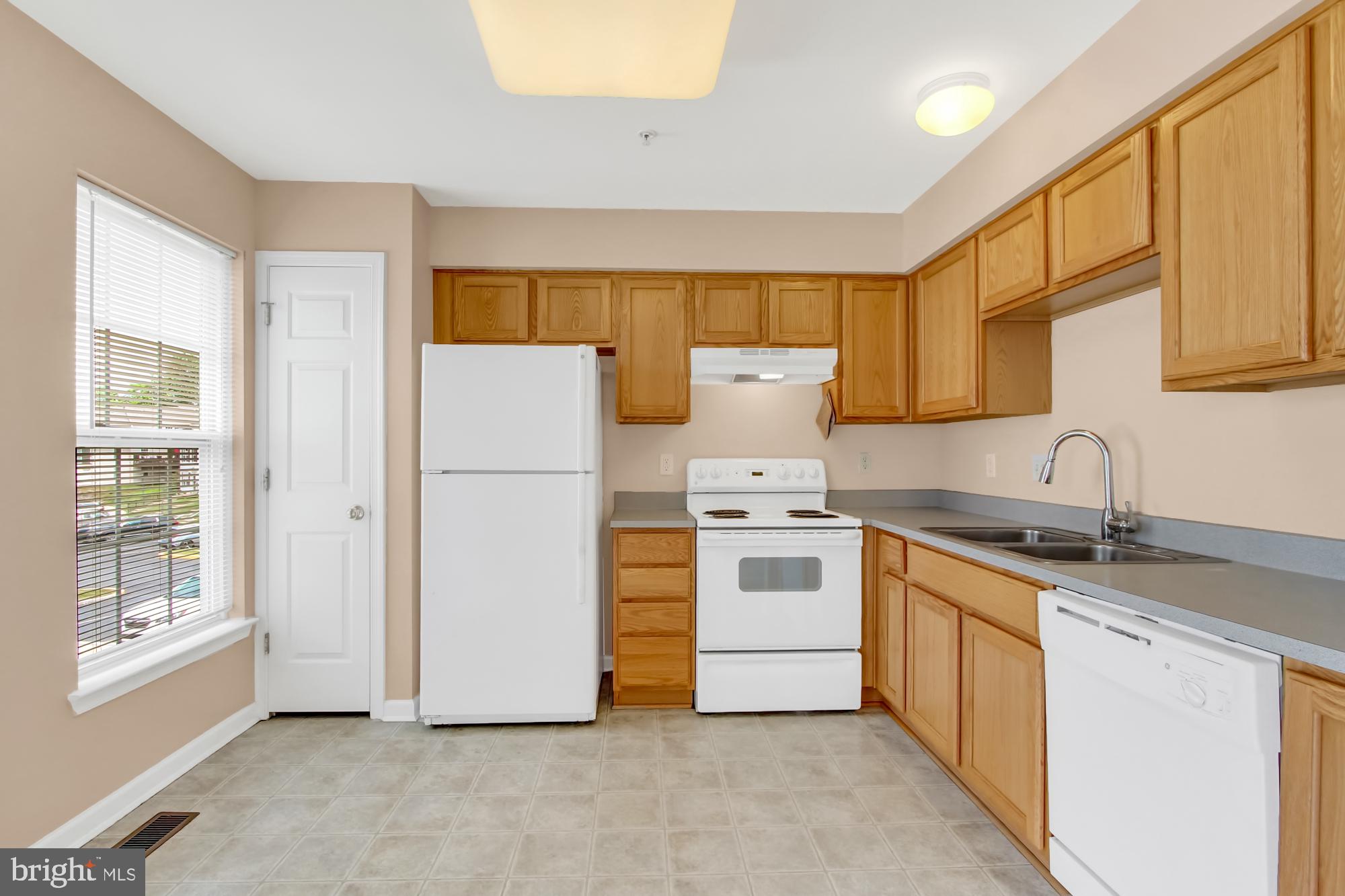 3005 Orchard View Road Reading, PA 19606 - Photo 7 of 25 Gallery Image 7
