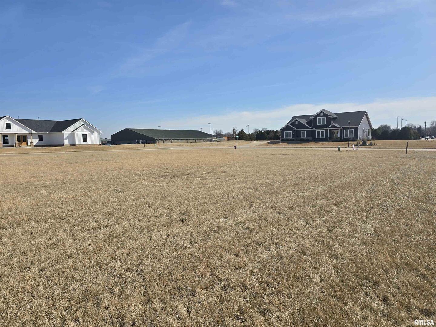 803 Darnall Drive Geneseo, IL 61254 - Photo 8 of 17 a view of lake and mountain