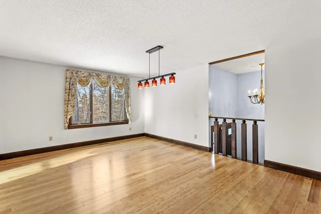 $599,900 | 25 Sherwood Forest Drive, Gilford, NH 03249