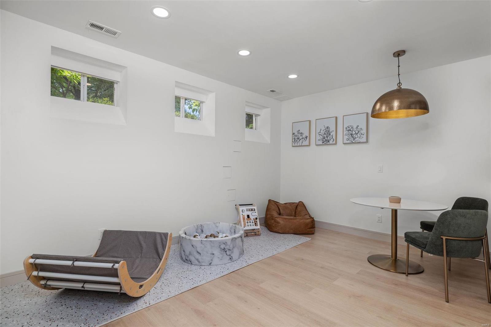 8951 Litzsinger Road St. Louis, MO 63144 - Photo 31 of 40 Gallery Image 31