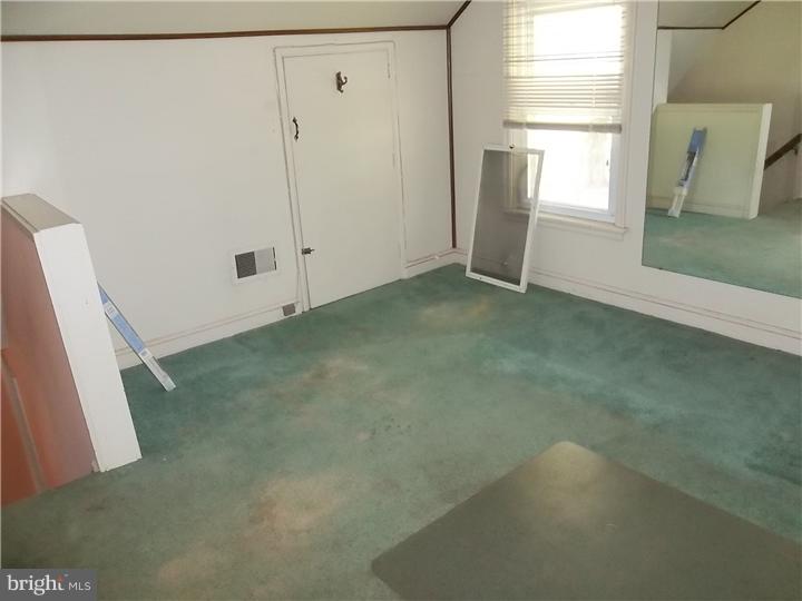 712 High Boulevard Reading, PA 19607 - Photo 11 of 11 Bedroom 3