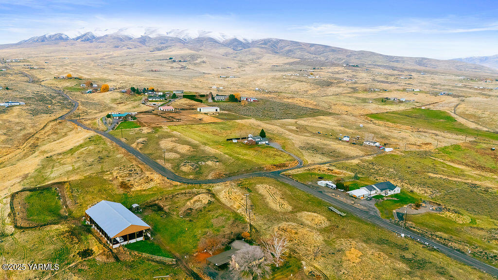 Nka Conrad Road Selah, WA 98942 - Photo 5 of 16 a view of an ocean