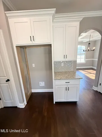 $447,000 | 224 Poplar Lane, Holly Springs, MS 38635