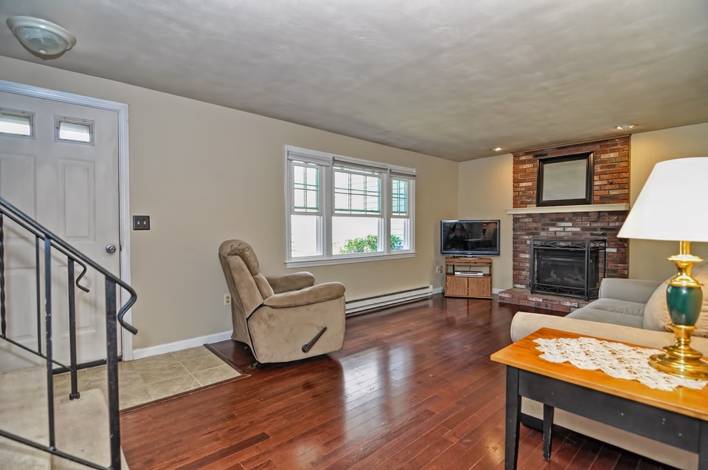 50 Cobb Road, Unit 50 Wrentham, MA 02093 - Photo 4 of 27 Gallery Image 4