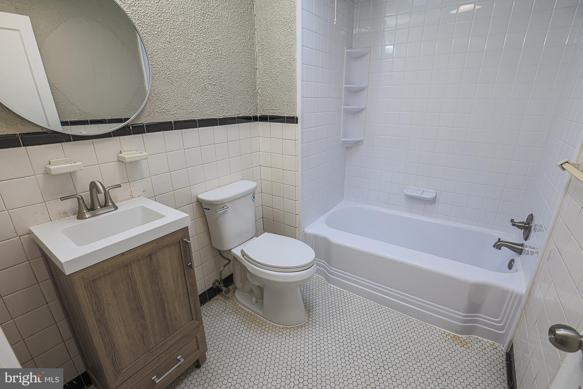 130 Reedbird Avenue Baltimore, MD 21225 - Photo 34 of 43 Bathroom