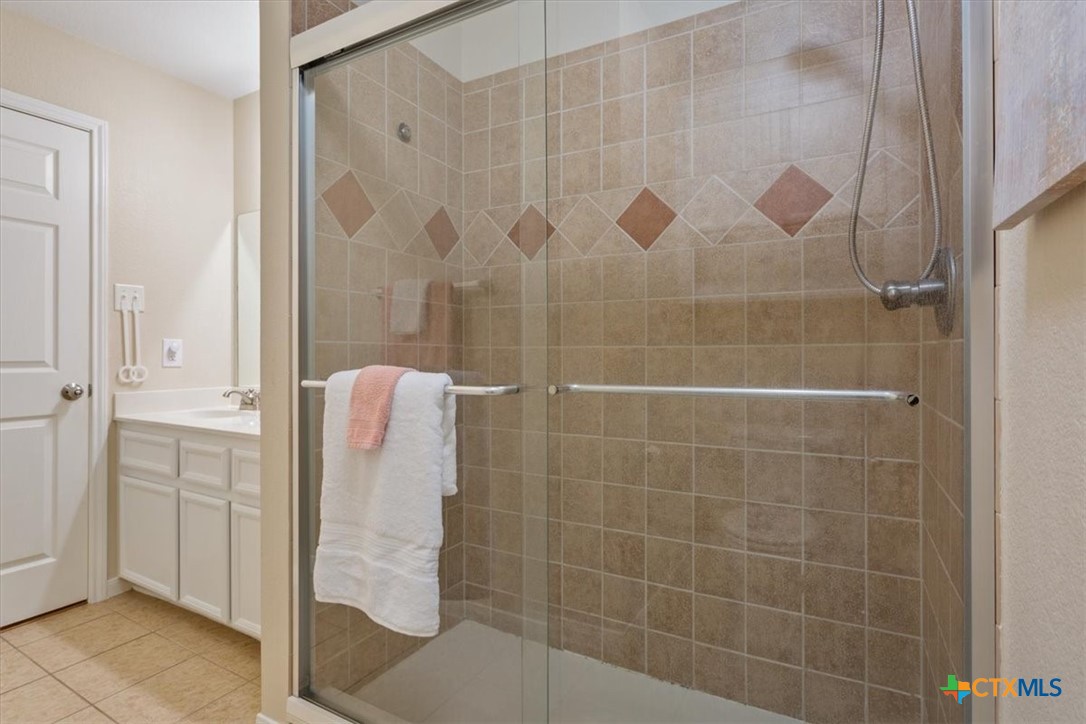 356 Nolan Ridge Drive Nolanville, TX 76559 - Photo 23 of 35 Hall Bathroom