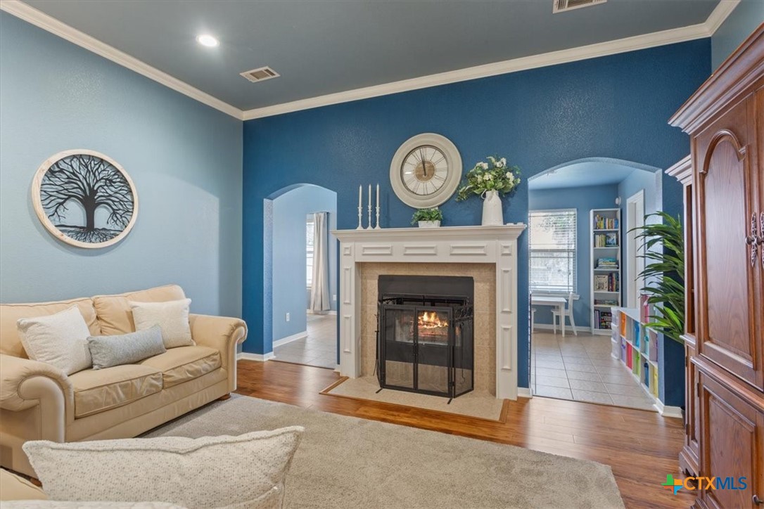 356 Nolan Ridge Drive Nolanville, TX 76559 - Photo 6 of 35 Living Room
