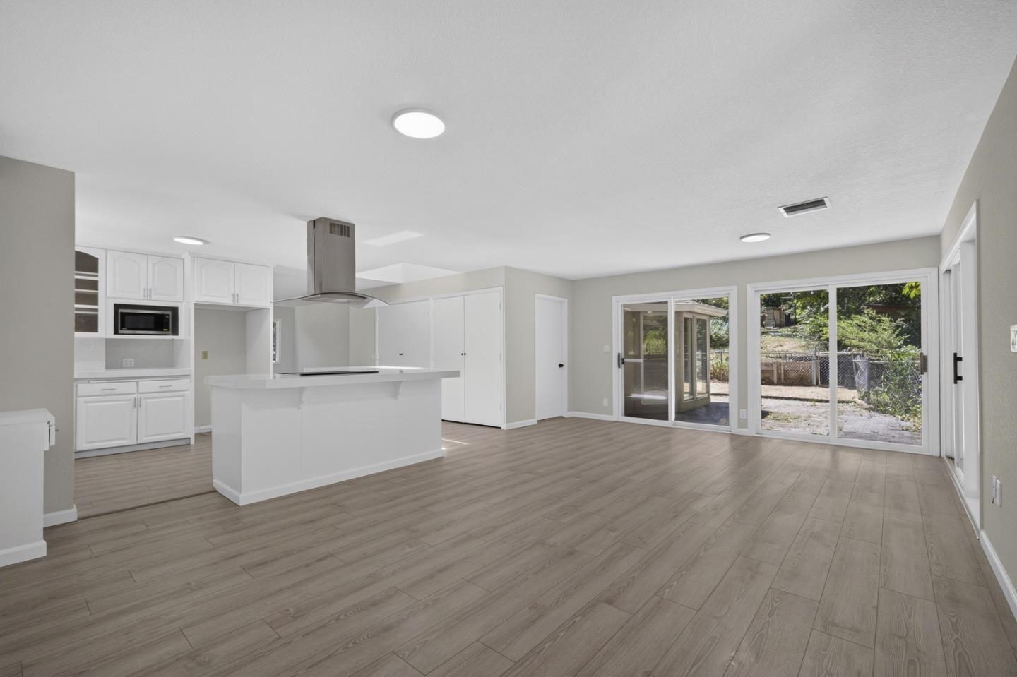 16505 Sanborn Road Saratoga, CA 95070 - Photo 31 of 49 Gallery Image 31
