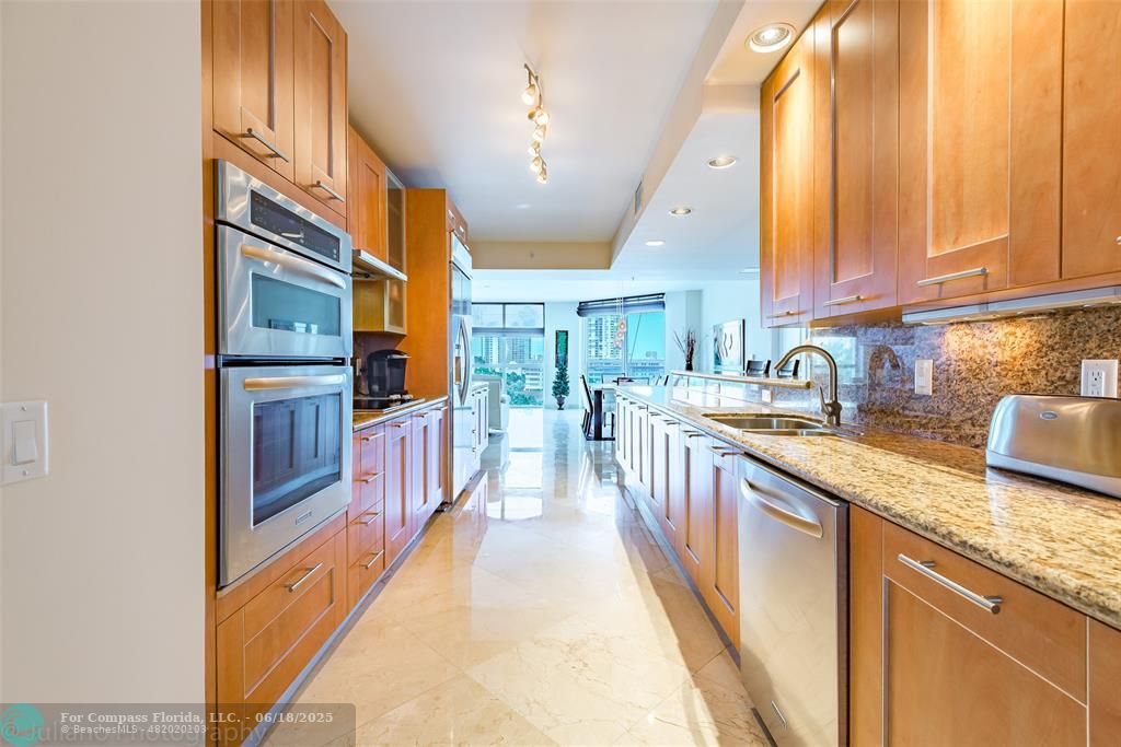 801 Briny Avenue, Unit 704 Pompano Beach, FL 33062 - Photo 12 of 48