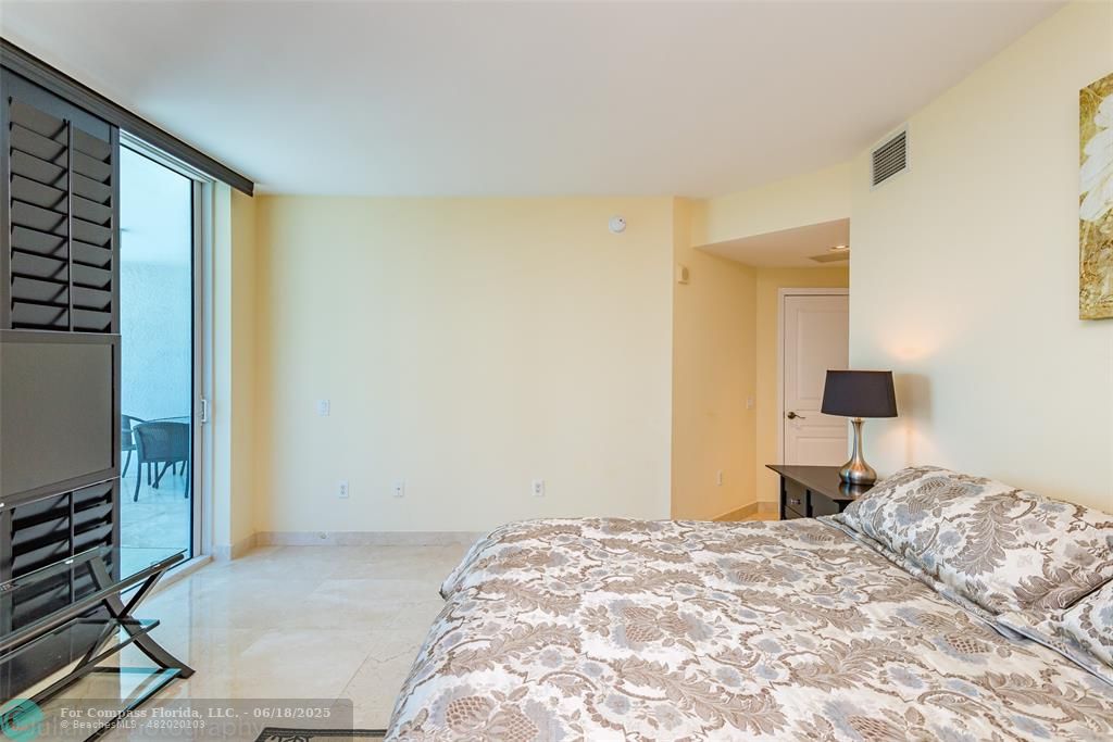 801 Briny Avenue, Unit 704 Pompano Beach, FL 33062 - Photo 23 of 48