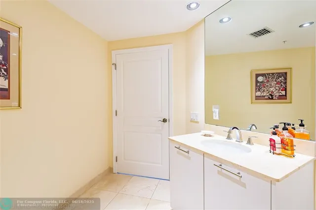 $10,500 | 801 Briny Avenue, Unit 704, Pompano Beach, FL 33062