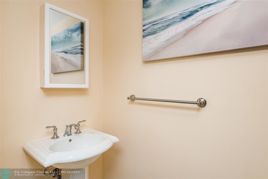 801 Briny Avenue, Unit 704 Pompano Beach, FL 33062 - Photo 27 of 48