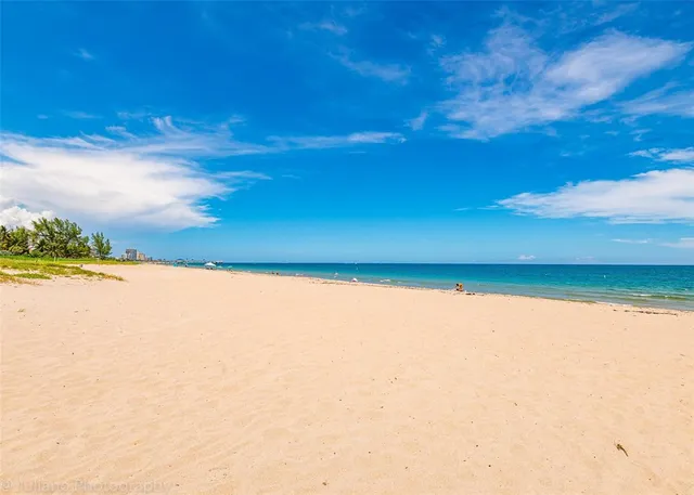 $10,500 | 801 Briny Avenue, Unit 704, Pompano Beach, FL 33062