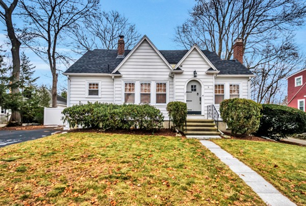 9 Wells Road Reading, MA 01867 - Photo 1 of 26 Gallery Image 1