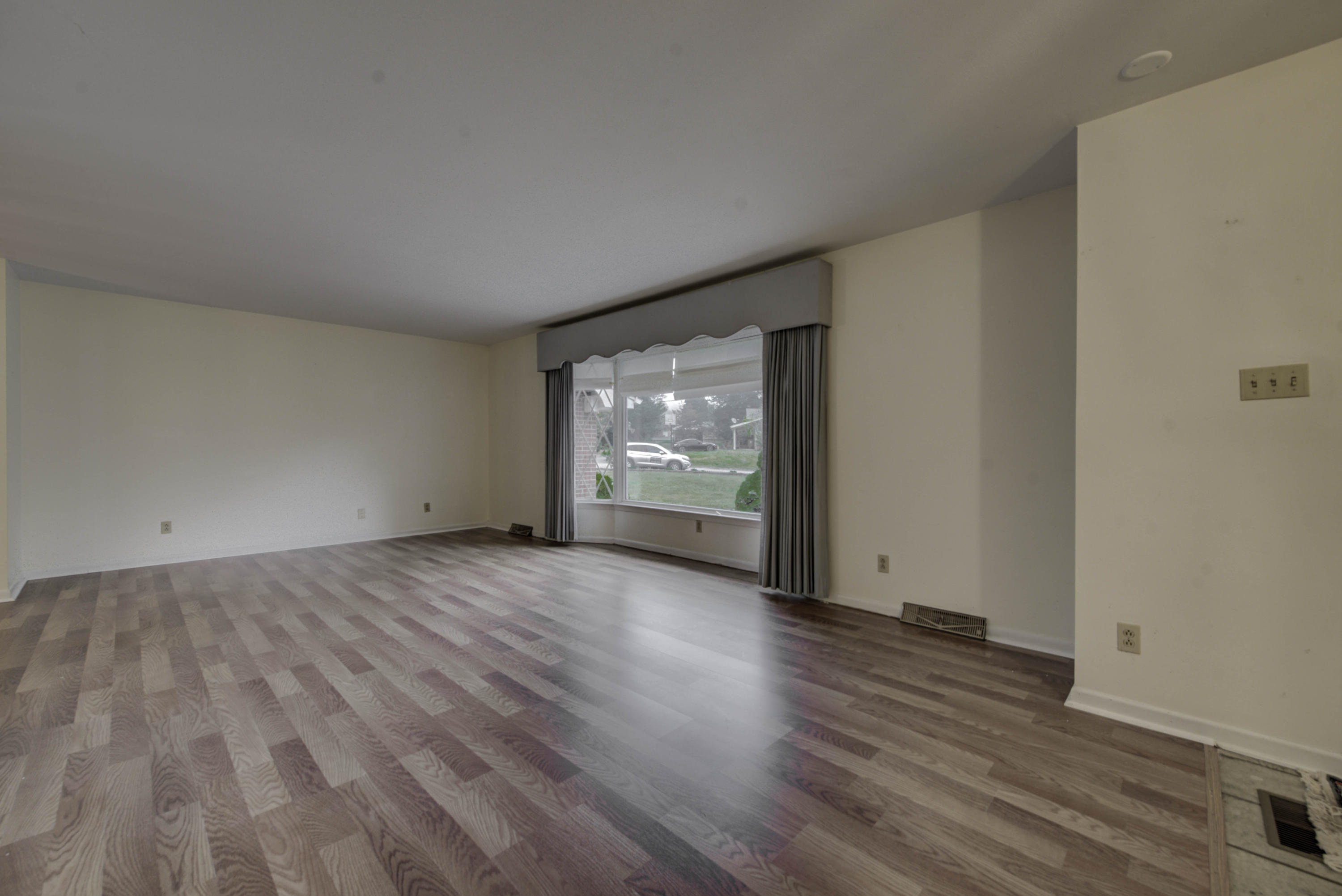 101 Case Lane Oak Ridge, TN 37830 - Photo 5 of 38 5