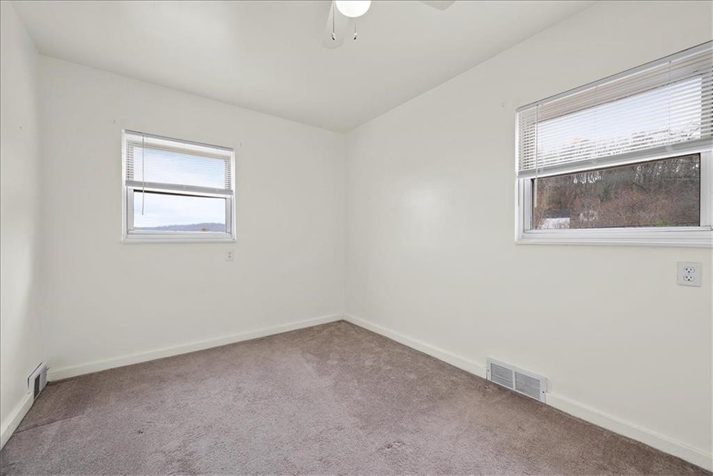 1812 Ridge Avenue Coraopolis, PA 15108 - Photo 13 of 25 Gallery Image 13