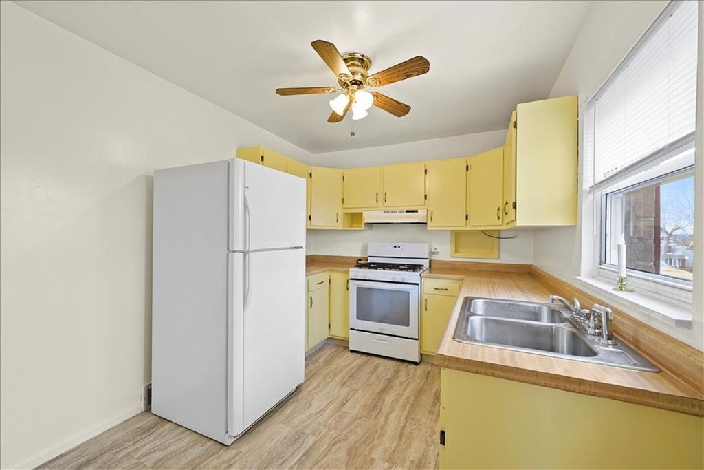 1812 Ridge Avenue Coraopolis, PA 15108 - Photo 8 of 25 Gallery Image 8