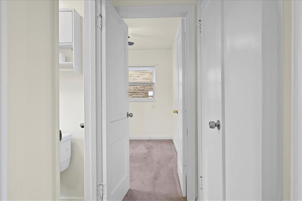 1812 Ridge Avenue Coraopolis, PA 15108 - Photo 10 of 25 Gallery Image 10