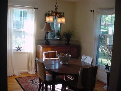379 Westover Road Frankfort, KY 40601 - Photo 4 of 10 The formal dining room adjoins the livin
