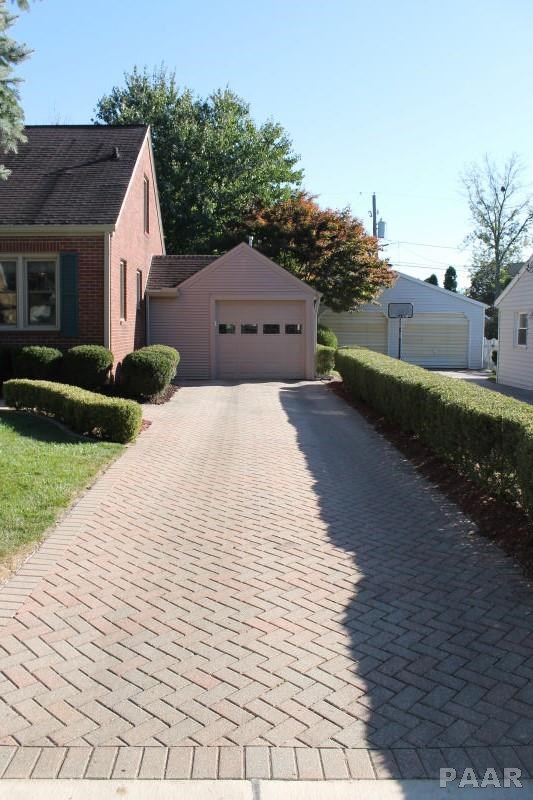 1006 West Ridge Road Peoria, IL 61614 - Photo 5 of 35 Gallery Image 5