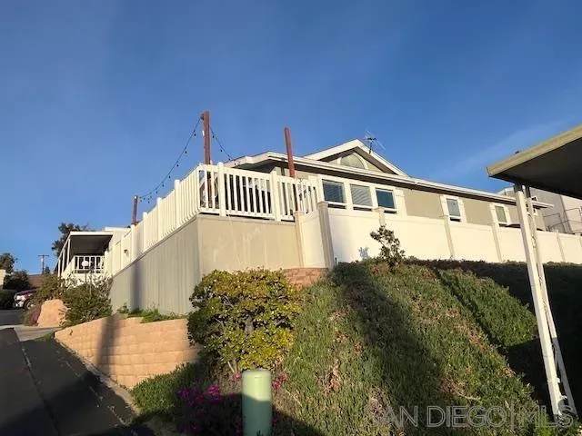 $280,000 | 8661 Winter Gardens Drive, Unit 92, Lakeside, CA 92040