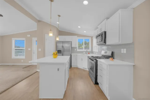 $280,000 | 8661 Winter Gardens Drive, Unit 92, Lakeside, CA 92040