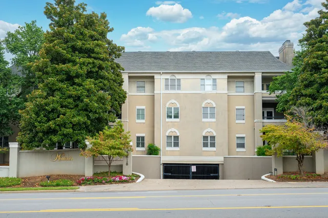 $585,000 | 3818 West End Avenue, Unit 204, Nashville, TN 37205
