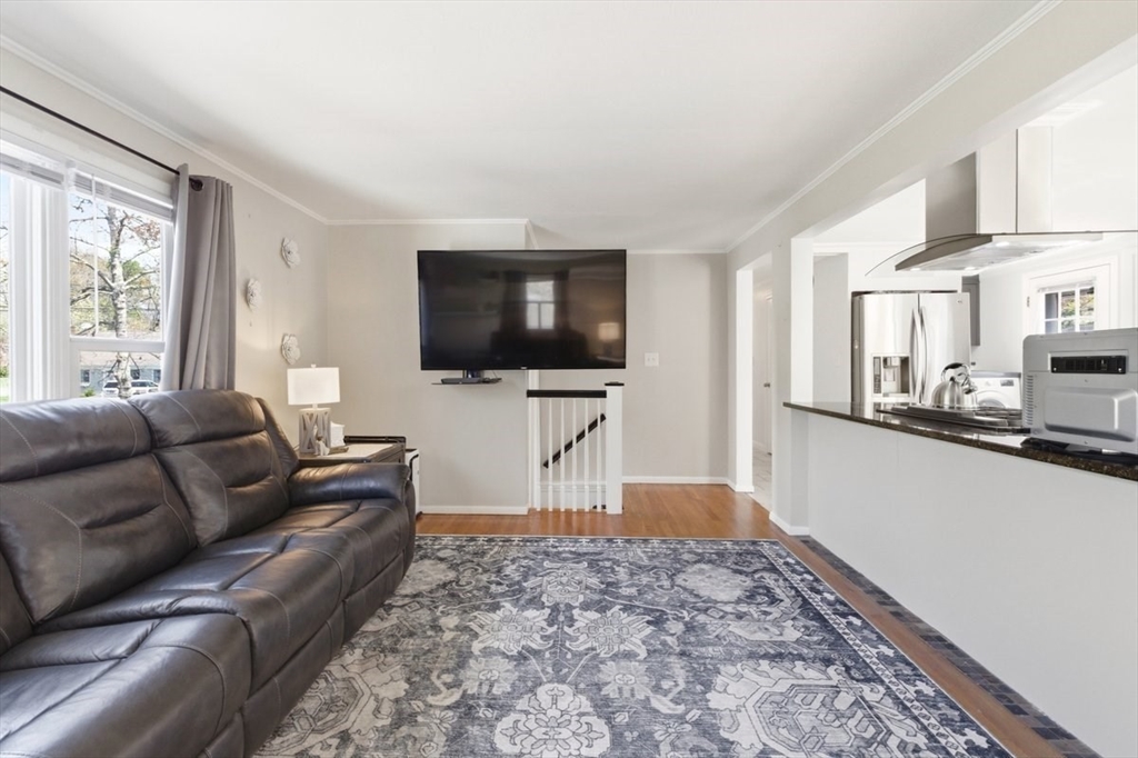 10 Albert Road Bourne, MA 02559 - Photo 16 of 40