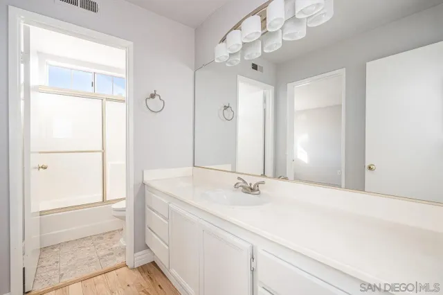 $4,650 | 9244 Calle De Vista Oeste, San Diego, CA 92129