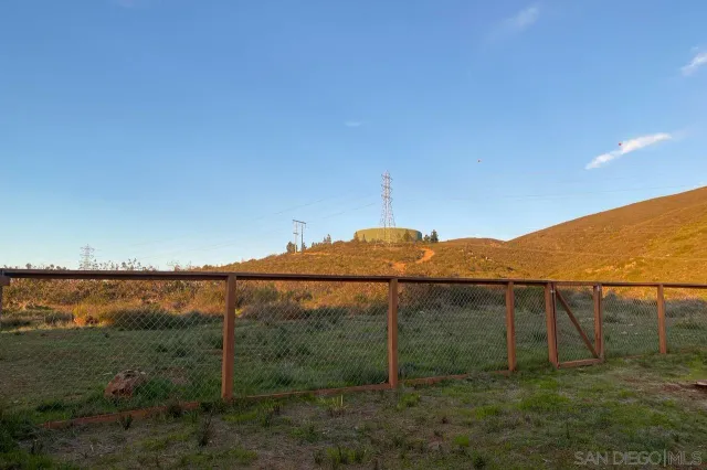 $4,650 | 9244 Calle De Vista Oeste, San Diego, CA 92129