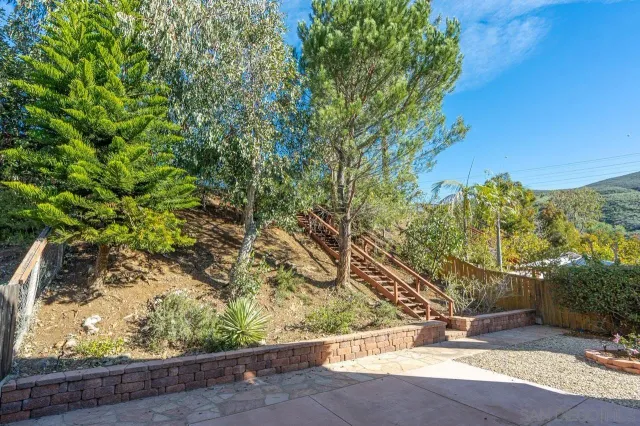 $4,650 | 9244 Calle De Vista Oeste, San Diego, CA 92129