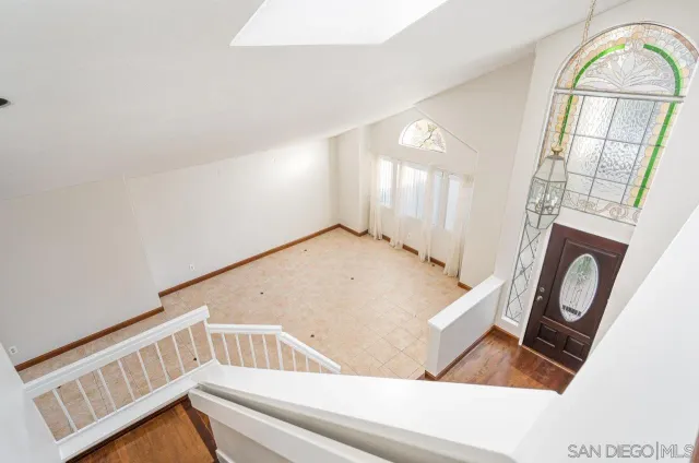 $4,650 | 9244 Calle De Vista Oeste, San Diego, CA 92129