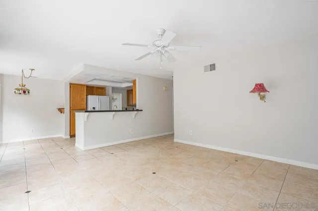 $4,650 | 9244 Calle De Vista Oeste, San Diego, CA 92129