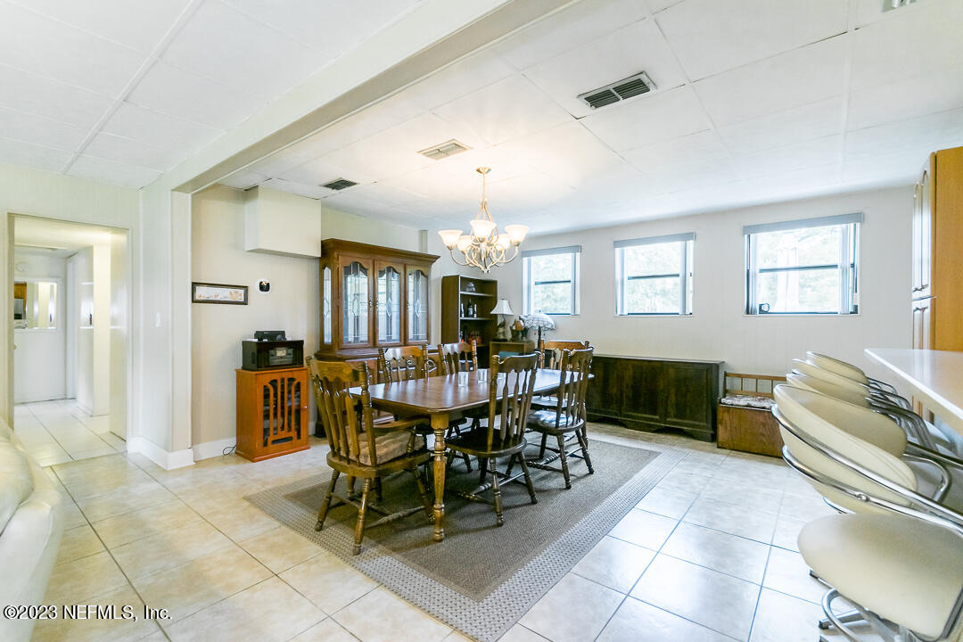 1128 Nightingale Road Jacksonville, FL 32216 - Photo 7 of 18 dining room