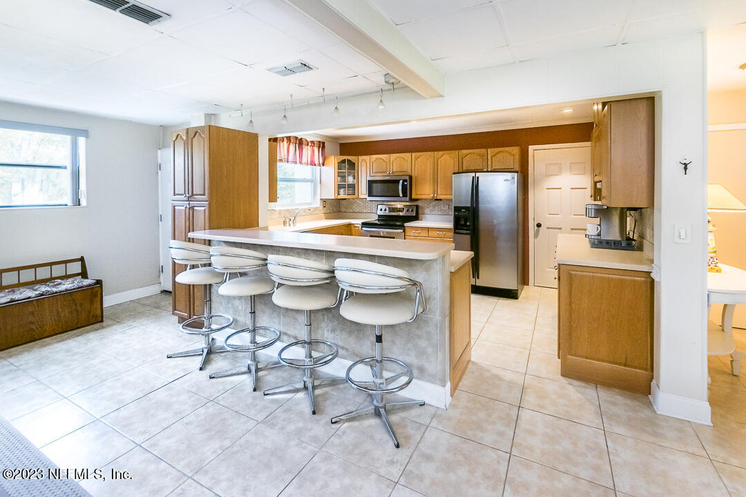 1128 Nightingale Road Jacksonville, FL 32216 - Photo 9 of 18 kitchen