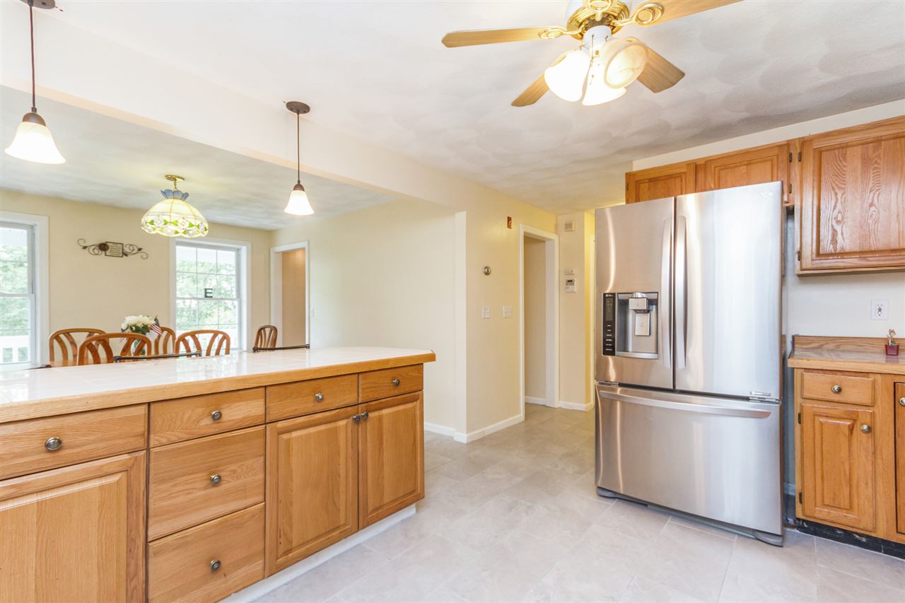 3 Benoit Avenue Pelham, NH 03076 - Photo 4 of 33 Gallery Image 4