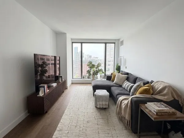 $3,950 | 99 Hudson Street, Unit 1807, Jersey City, NJ 07302