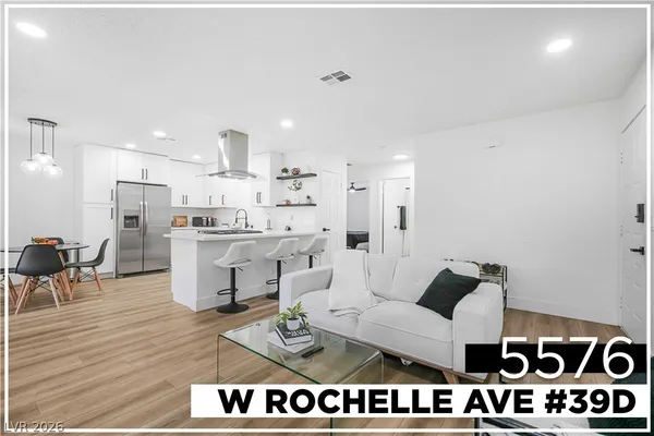 $1,900 | 5576 West Rochelle Avenue, Unit 39D, Las Vegas, NV 89103