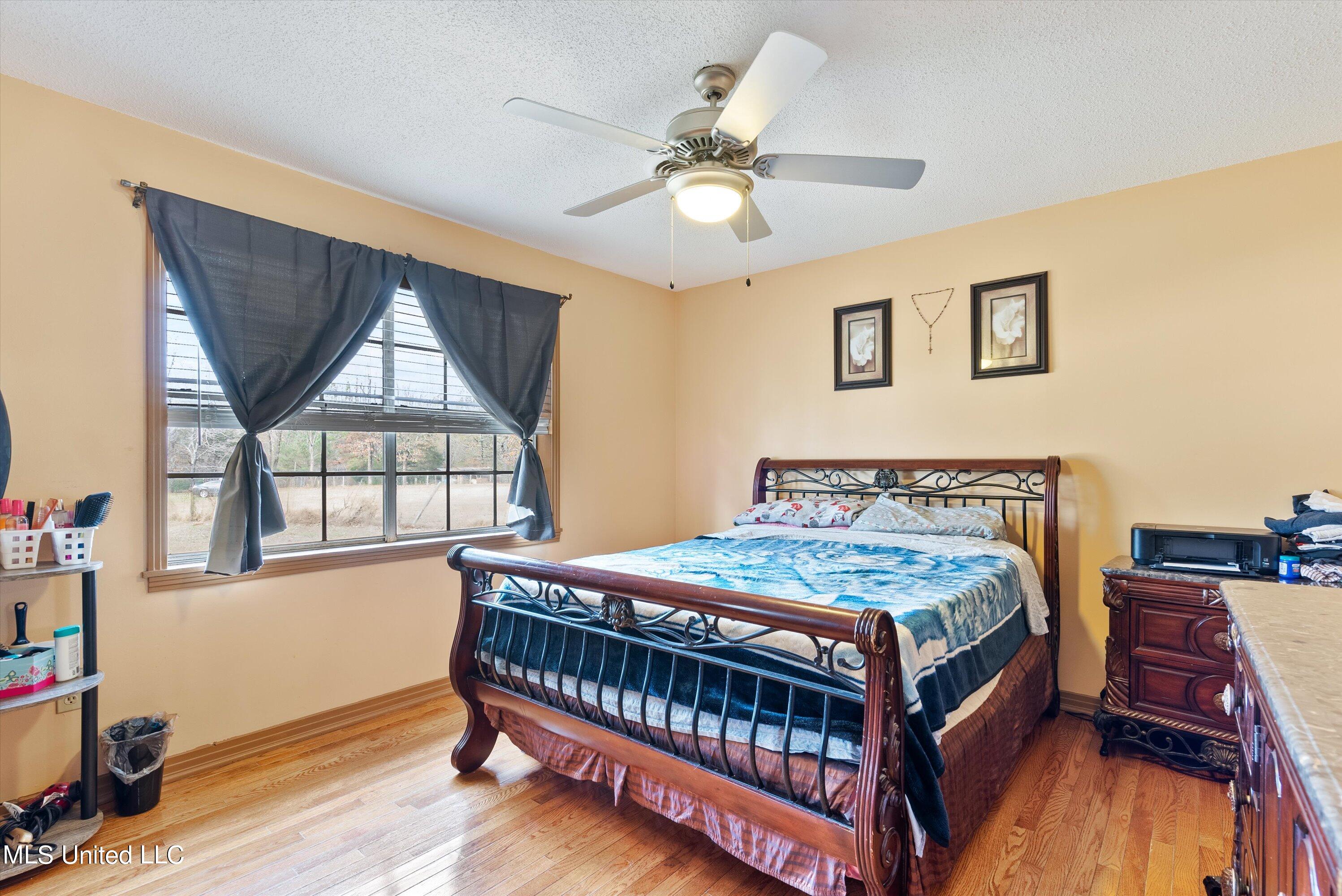 732 Victoria Road Byhalia, MS 38611 - Photo 15 of 22 15-Primary Bedroom