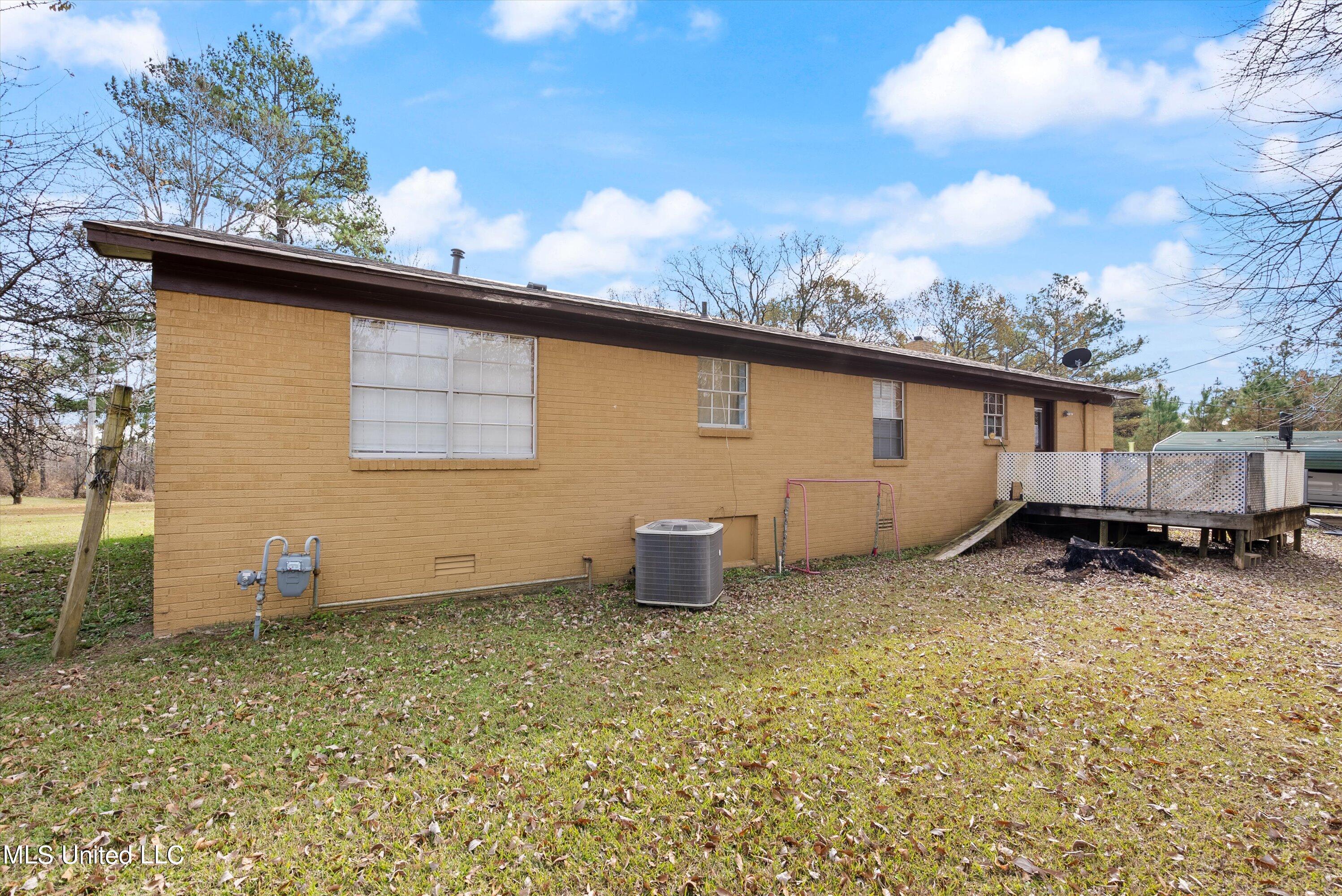 732 Victoria Road Byhalia, MS 38611 - Photo 20 of 22 20-Rear of Home
