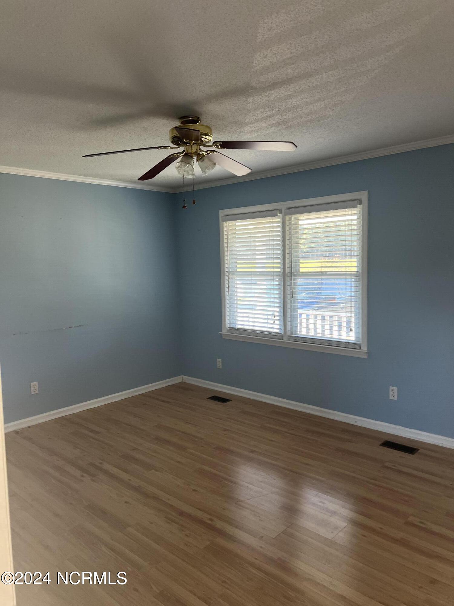 634 Kilquick Road Tarboro, NC 27886 - Photo 6 of 20 IMG_2277