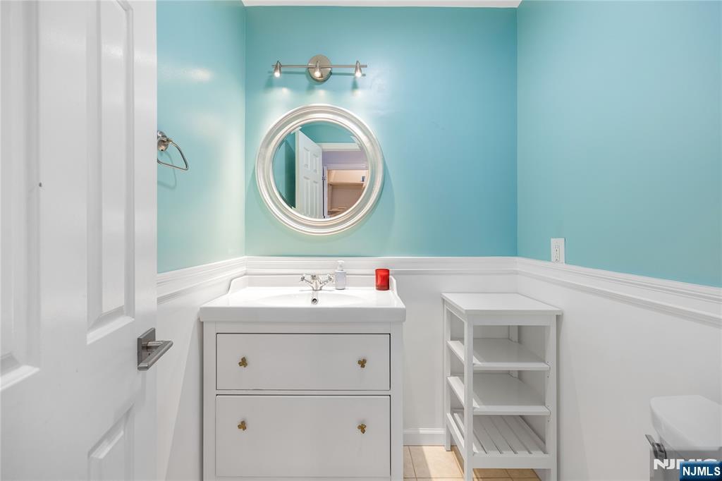 300 Gorge Road, Unit 8 Cliffside Park, NJ 07010 - Photo 13 of 32