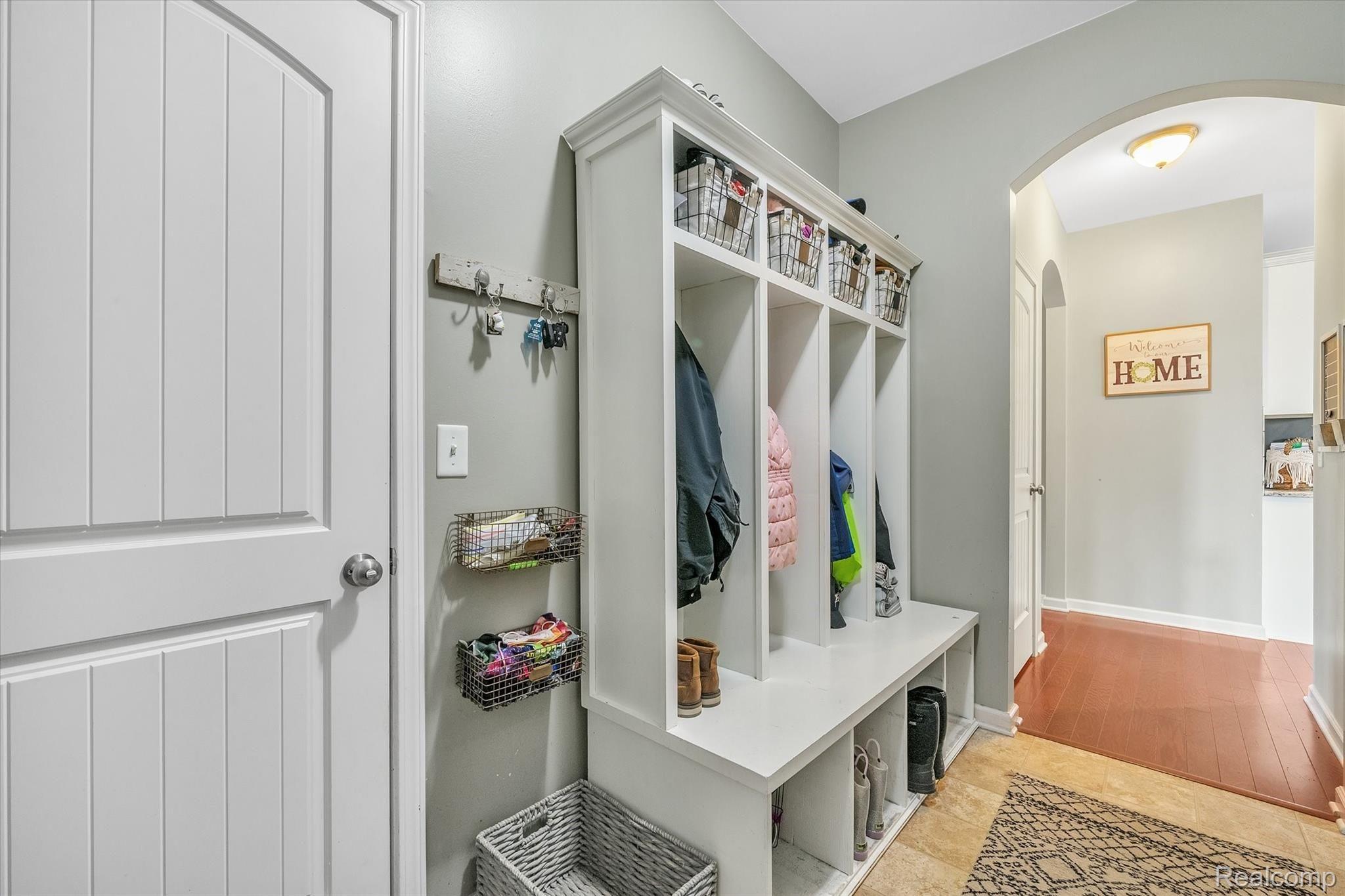 1426 Secretariat Way Howell, MI 48843 - Photo 12 of 37 19-1426-Secretariat-Way-WindowStill-Real-Estate-Photography-19.jpg