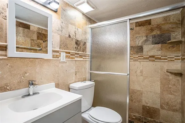 $1,750 | 2424 West Tampa Bay Boulevard, Unit I103, Tampa, FL 33607