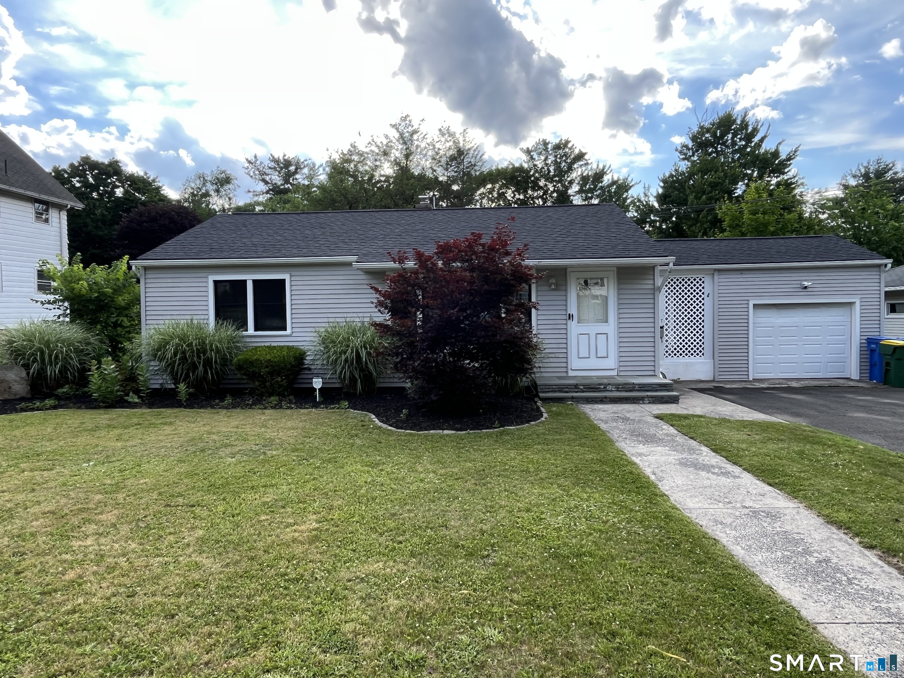 367 Frost Road Waterbury, CT 06705 - Photo 1 of 14