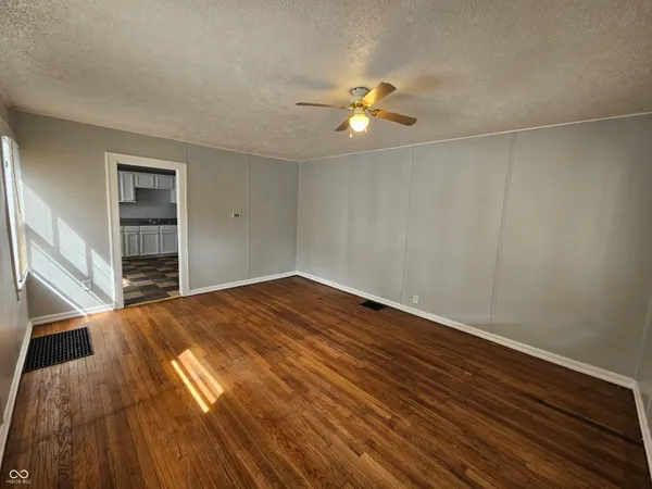 $1,050 | 2020 Adams Street, Indianapolis, IN 46218