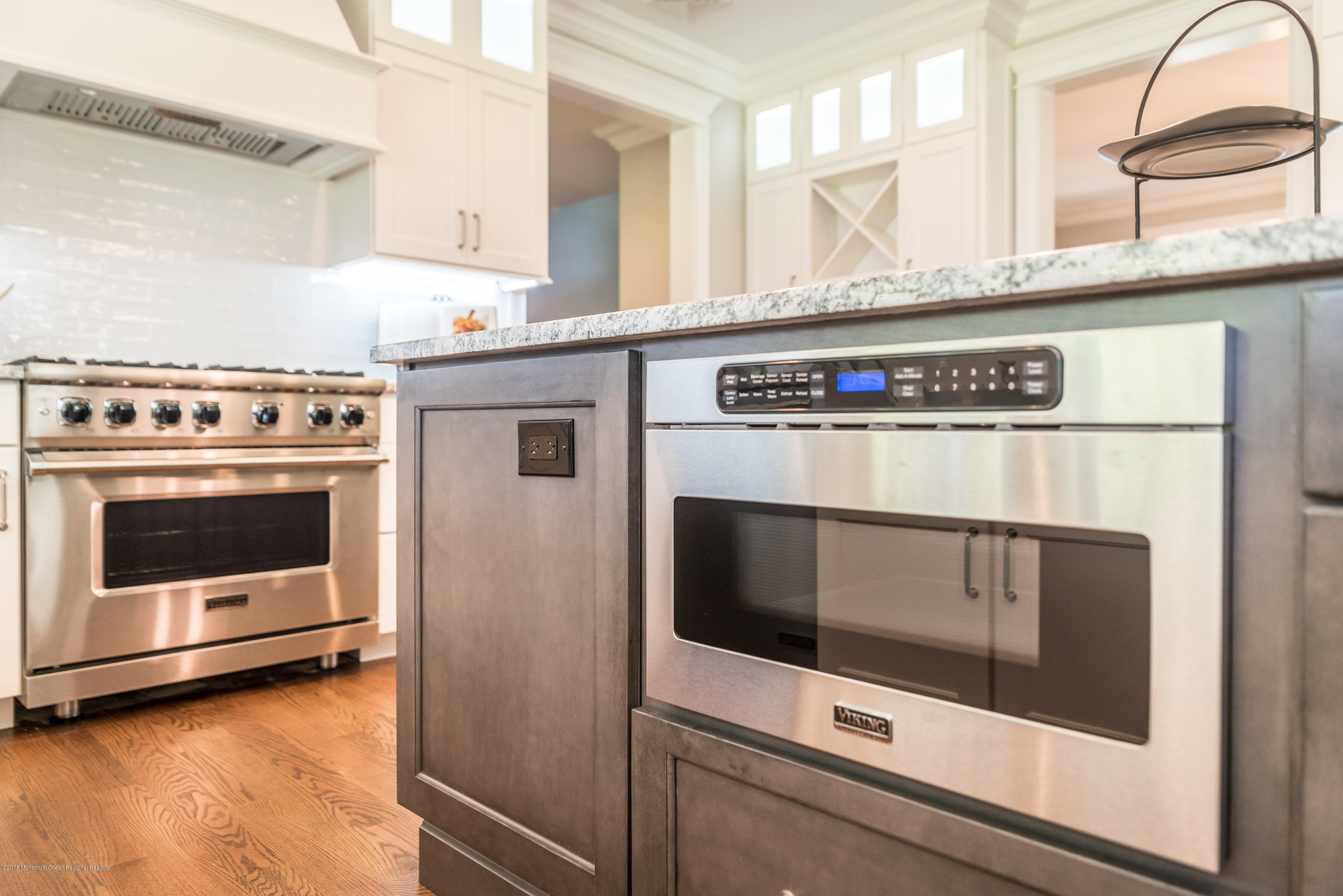 99 Rivers Edge Drive Little Silver, NJ 07739 - Photo 13 of 50 a stove top oven sitting inside of a kitchen