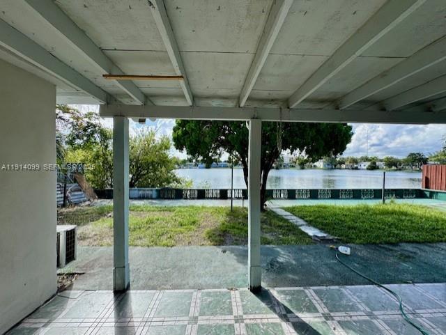 260 Southwest 8th Avenue, Unit B Hallandale Beach, FL 33009 - Photo 22 of 23 a view of a porch